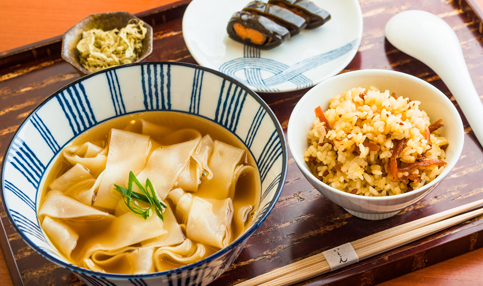 味の司 石昆／棊子麺茶寮 いしこん